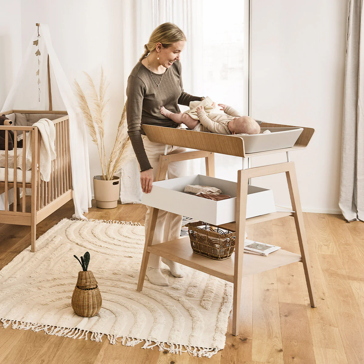 Linea™ Wickeltisch mit Schaumstoffpolster - Image 8